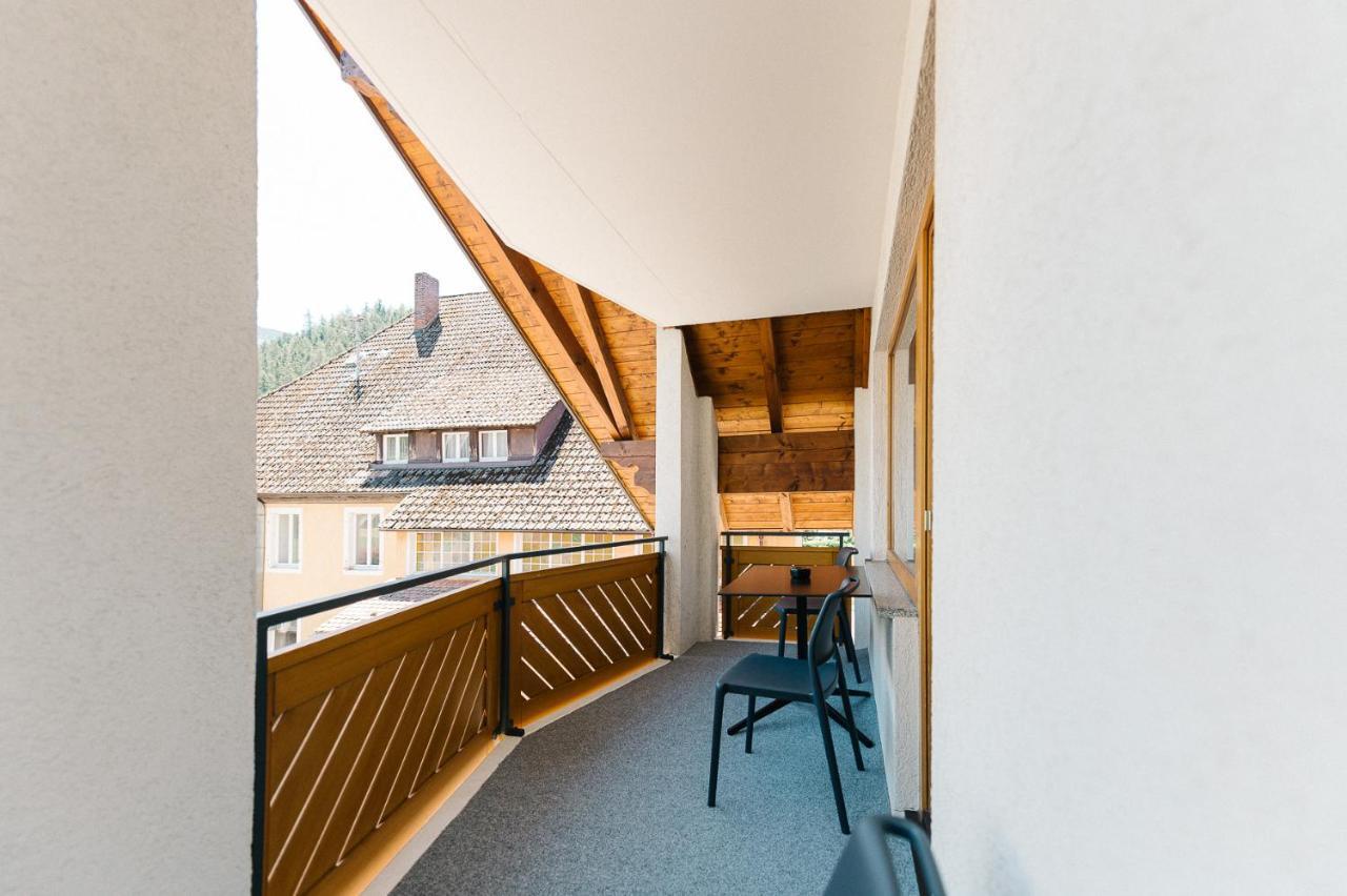 Moderne 2 Zi.-FeWo BlackForest Art Barrierefrei Nähe Freiburg Simonswald Exterior foto